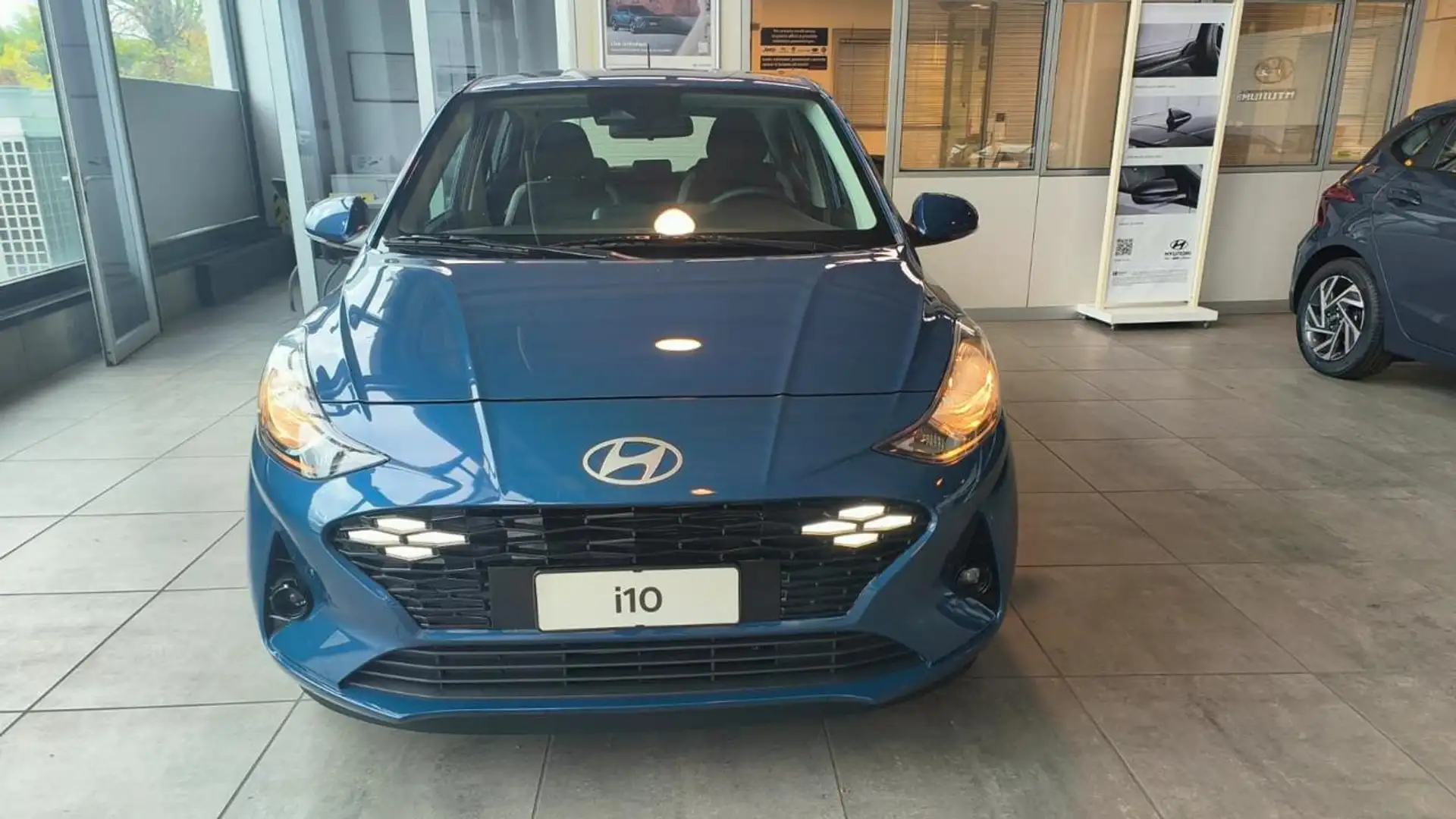 Hyundai i10 1.0 MPI Connectline  più colori disponibili Bleu - 1