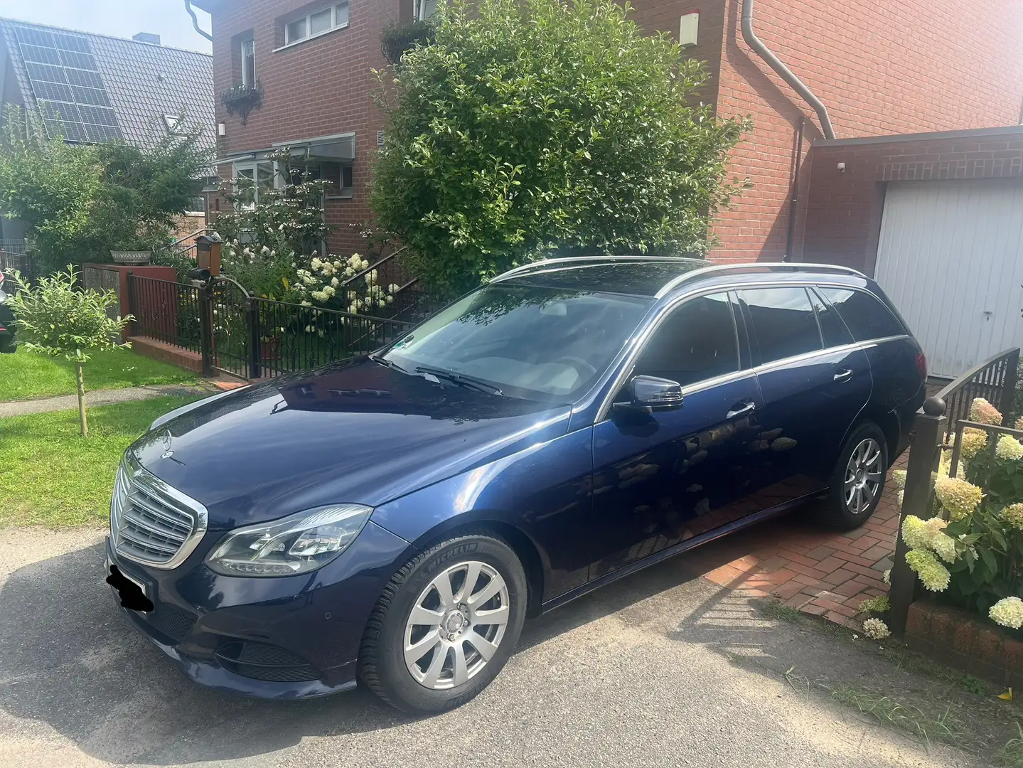 Mercedes-Benz E 250 E 250 BlueTec (212.204) Kék - 1