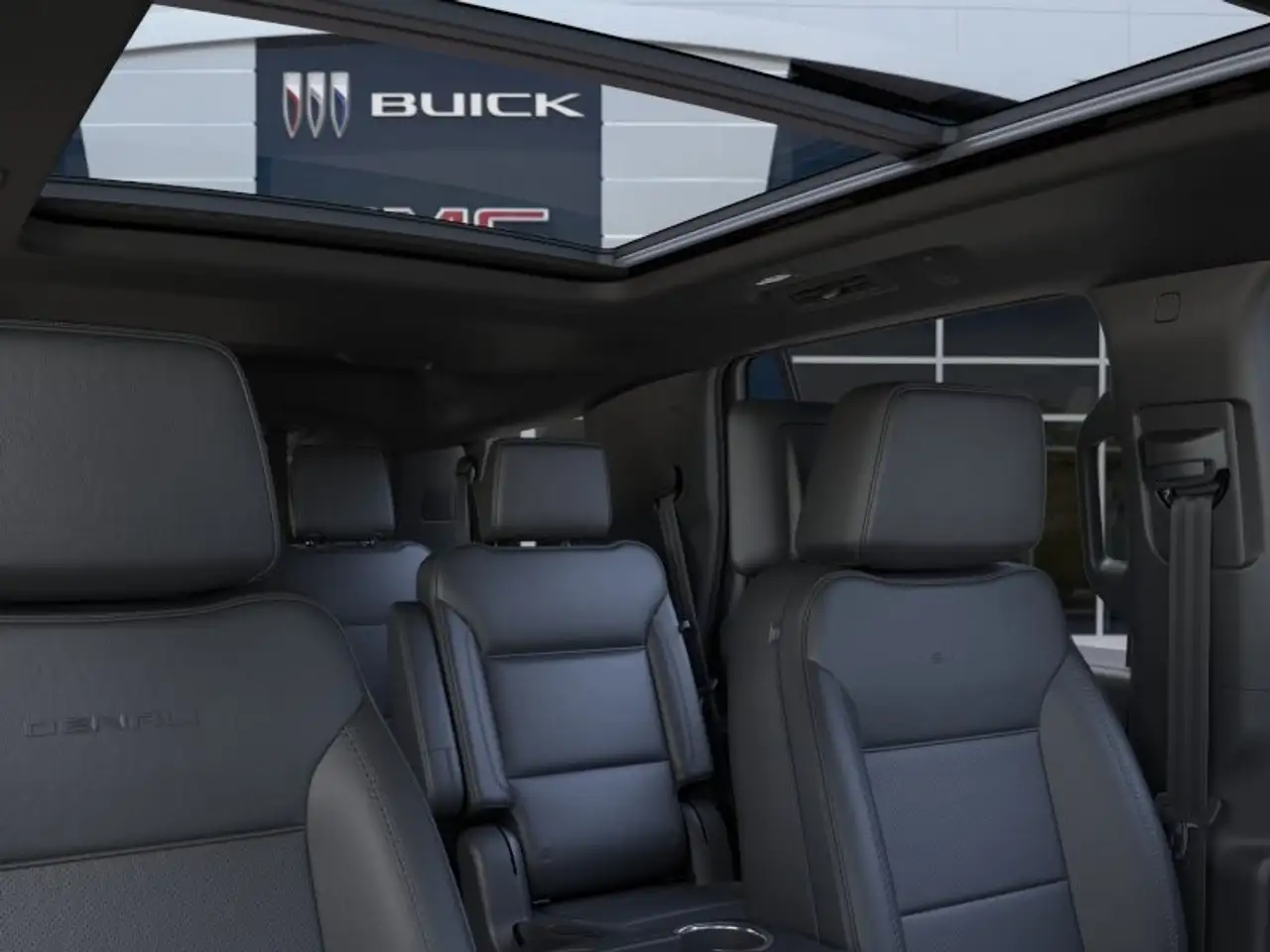 GMC Yukon снимка GMC Yukon