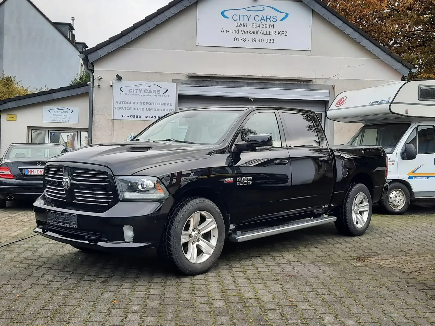 Dodge RAM V8 HEMI LARAMIE,CREW,20 ZOLL, LPG, Vollausstatt!! Siyah - 1