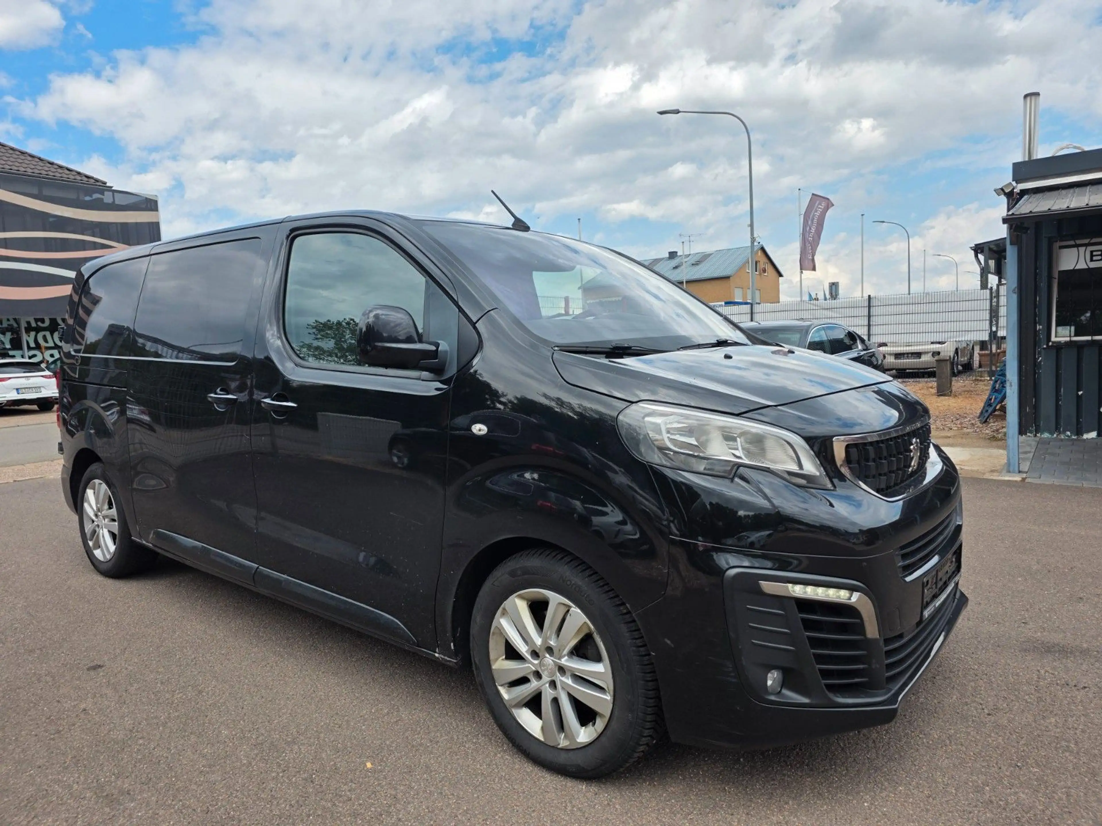 Peugeot Expert Premium L2 Automatik+Head-Up+GPS+Keyless — photo 2