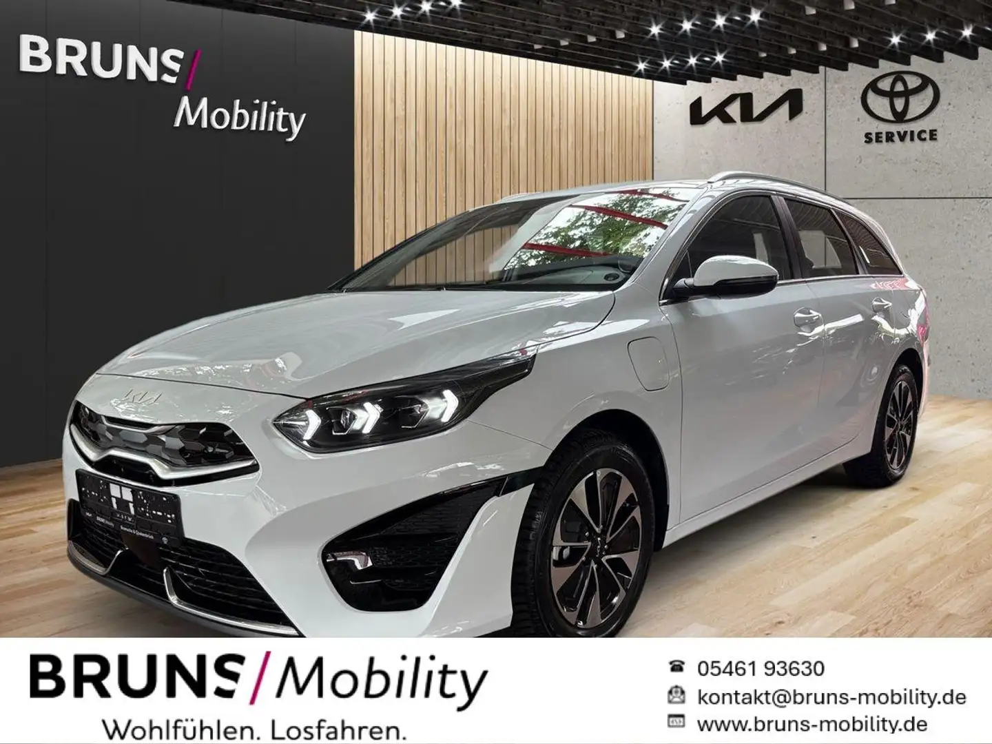 Kia Ceed / cee'd Sportswagon 1.6 Plug-in Hybrid Vision Komf. Weiß - 1