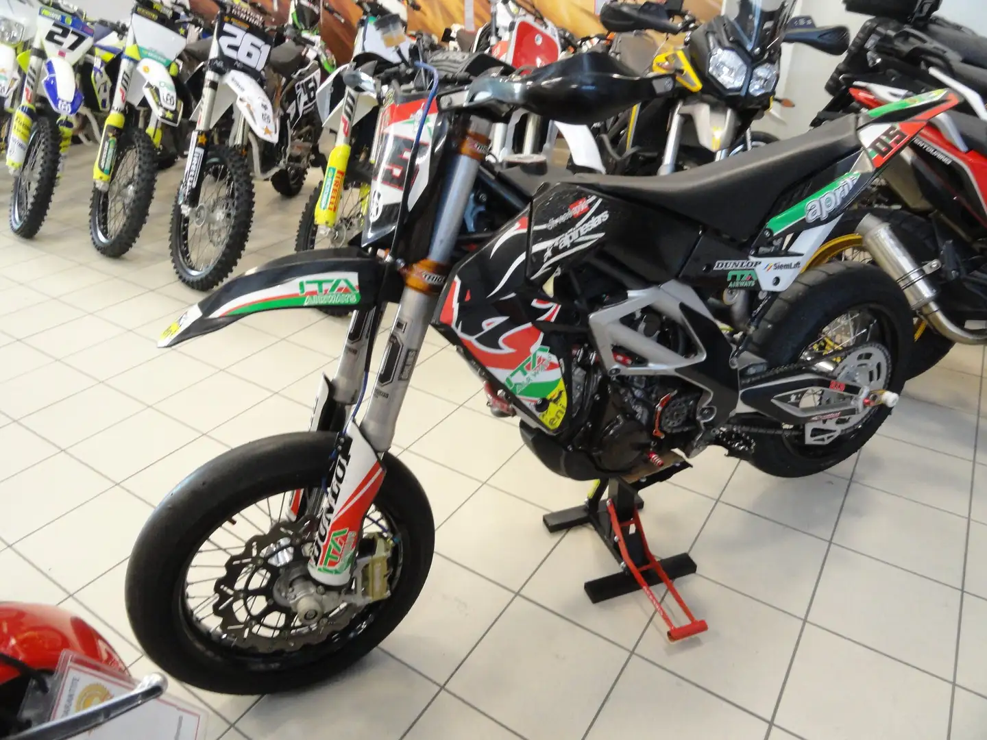 Aprilia SXV 450 Schwarz - 2