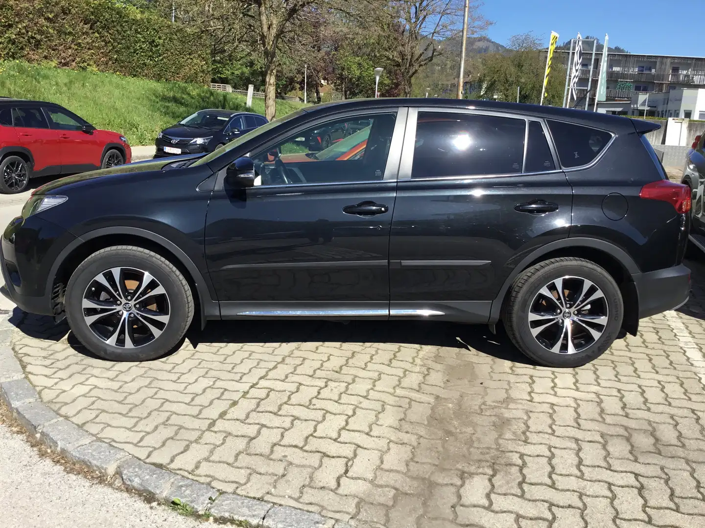 Toyota RAV 4 2,0 D-4D 4WD Schwarz - 2