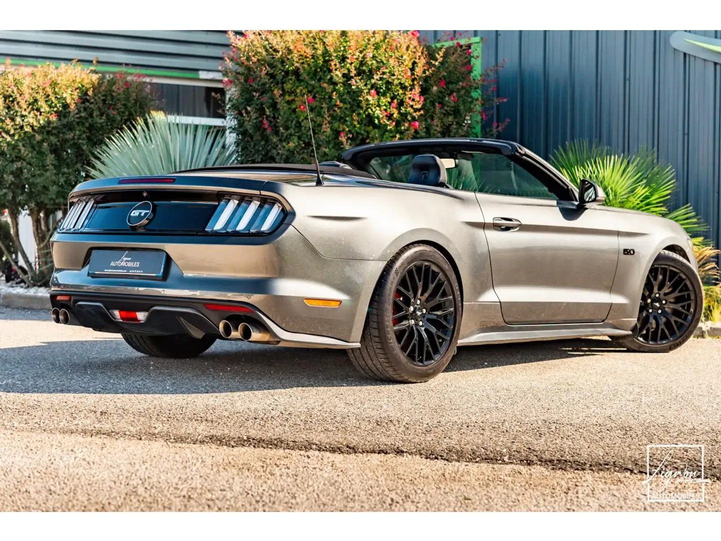 Ford Mustang 5.0L v8 GT Cabriolet 421 ch Boite Automatique Gris - 2