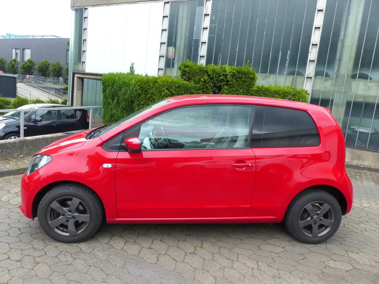 SEAT Mii Sun Automatik/Navi/Klima/PDC/Sitzheiz/2.Hd Rot - 2