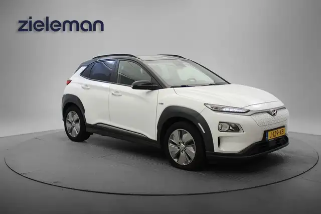 Hyundai KONA Comfort 64 kWh - Carplay, Camera, Cruise, Navi