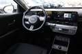 Hyundai KONA EV (SX2) Smart Line 48,6 kWh abzüglich Superbonusk Weiß - thumbnail 13