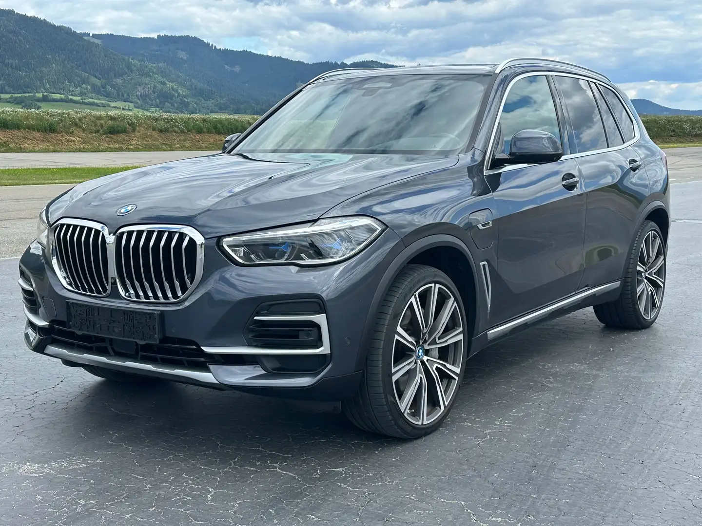 BMW X5 X5 xDrive45e PHEV Aut. Grau - 1