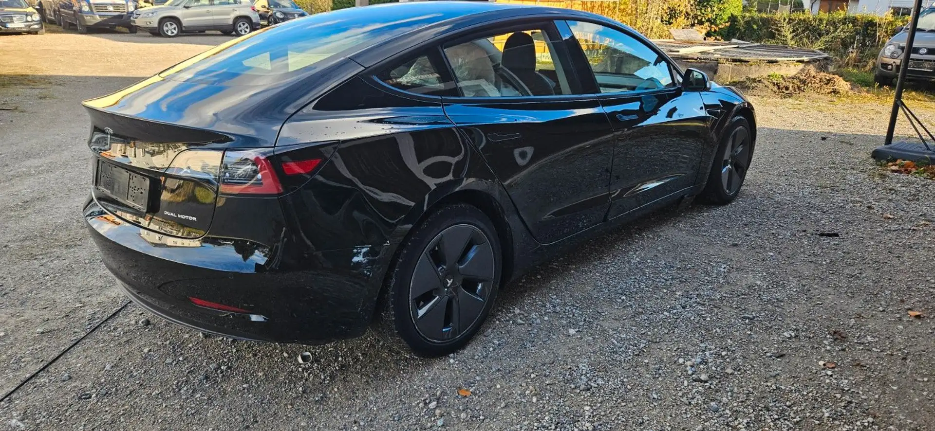 Tesla Model 3 Dual AWD 82kwH,Pano,8-fach Schwarz - 1