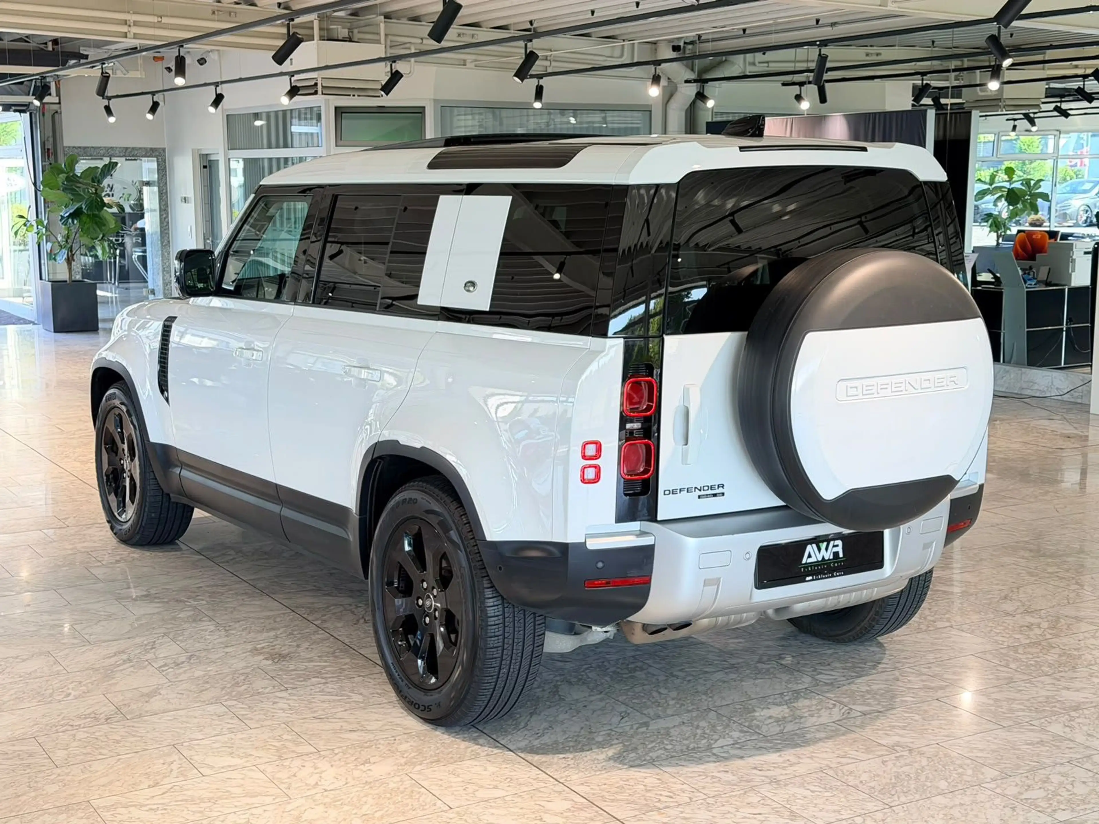 Land Rover Defender 110 SE*PANO*VIRTUAL*DESIGN-PKT-BLACK*20 — photo 7