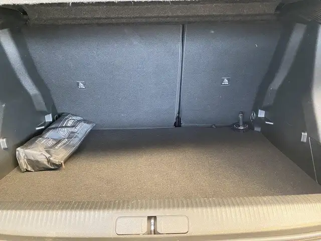Peugeot 2008 view 9