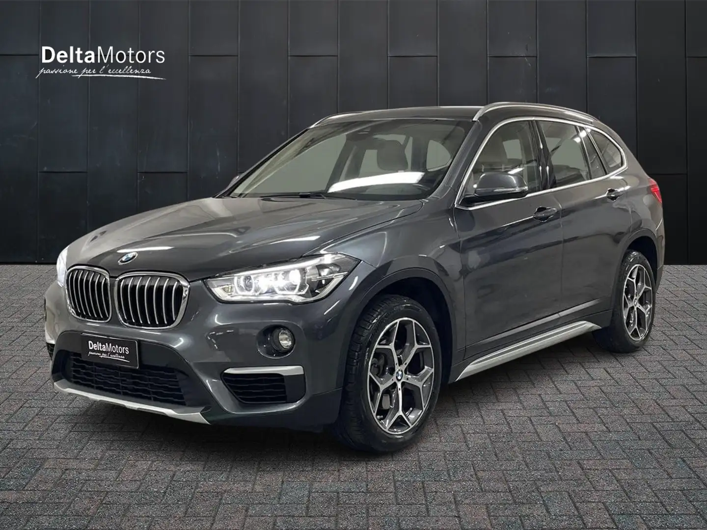 BMW X1 F48 2019 - X1 xdrive18d xLine auto Gris - 1