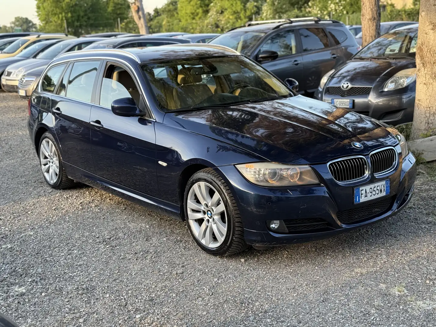 BMW 330 330d Touring xdrive Futura c/pelle - 2