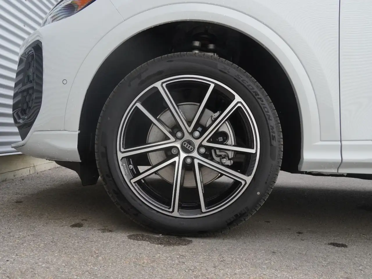 Audi Q5 снимка Audi Q5