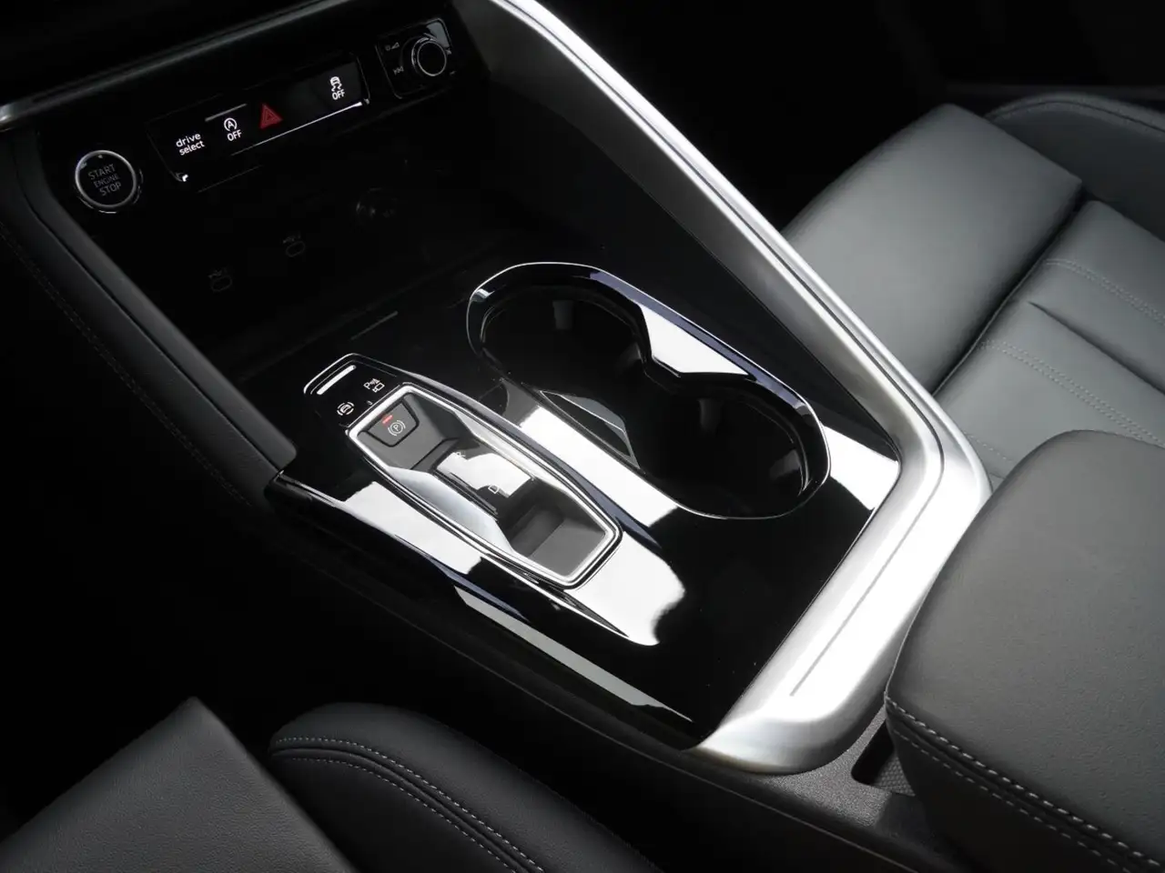 Audi Q5 снимка Audi Q5
