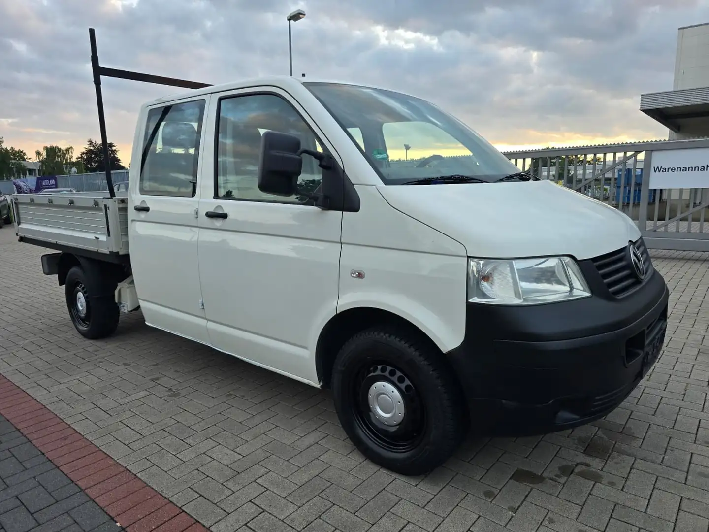Volkswagen T5 Transporter Pritsche Doppelkabine Weiß - 1