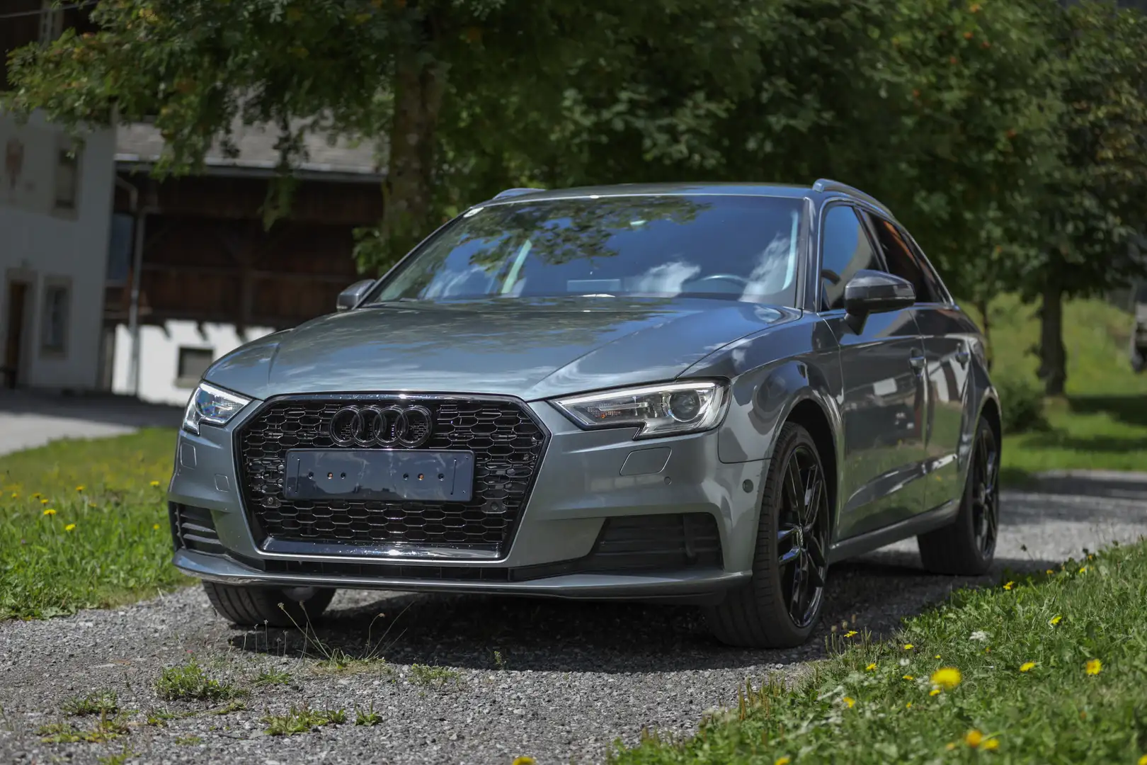 Audi A3 SB 2,0 TDI - AHK Grau - 1