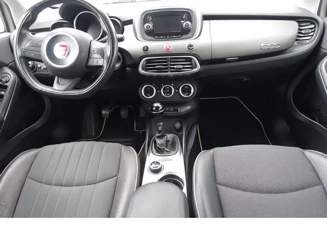 Fiat 500x view 11