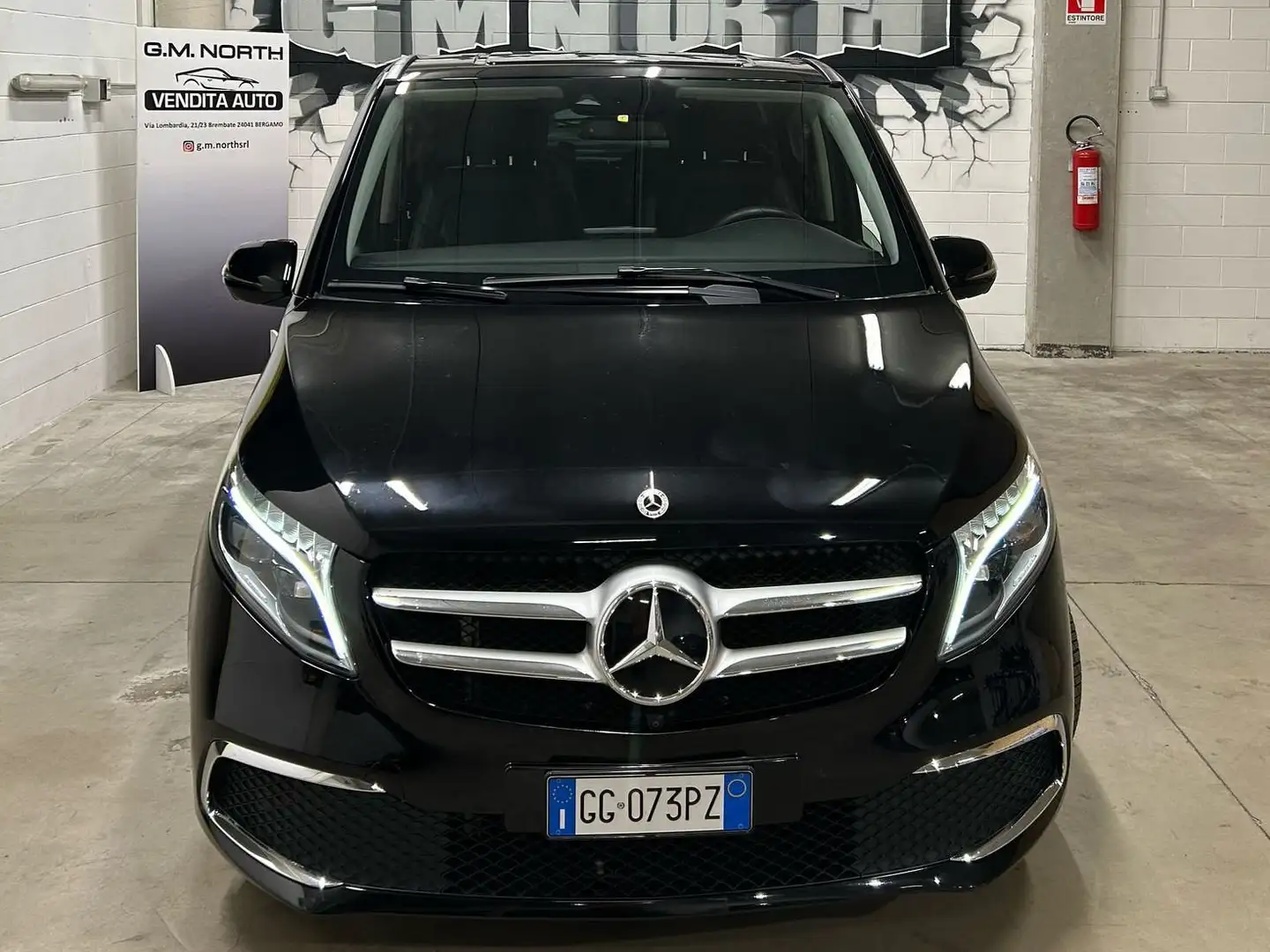 Mercedes-Benz V V Extralong 300 d Premium auto Nero - 1
