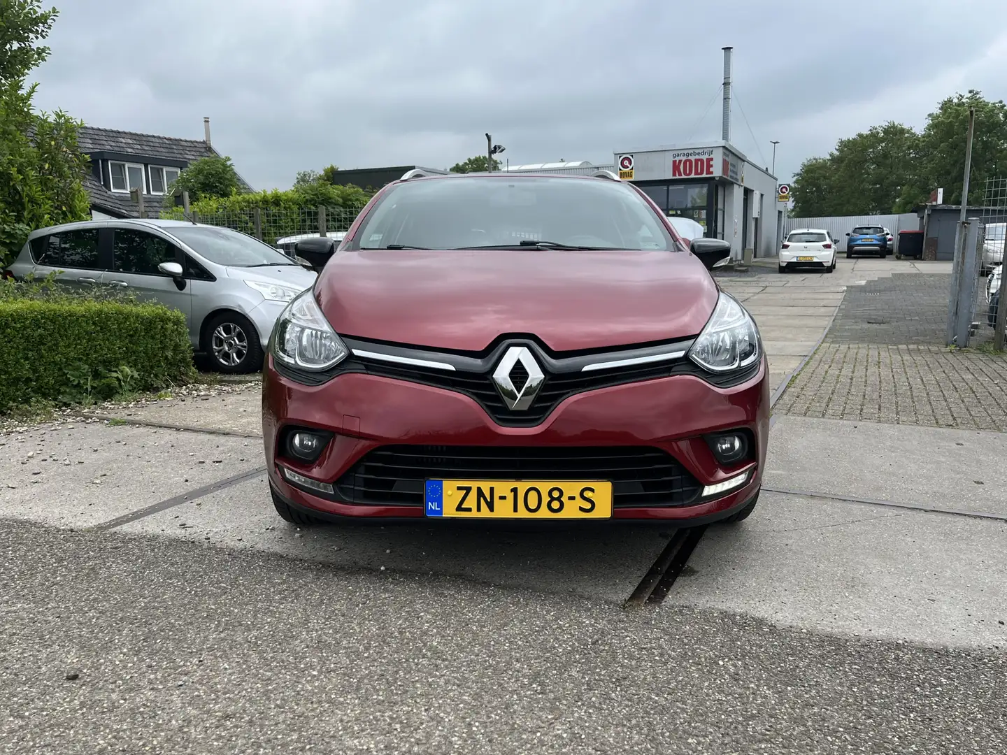 Renault Clio Estate 0.9 TCe Limited Apple carplay / Android aut Rood - 2
