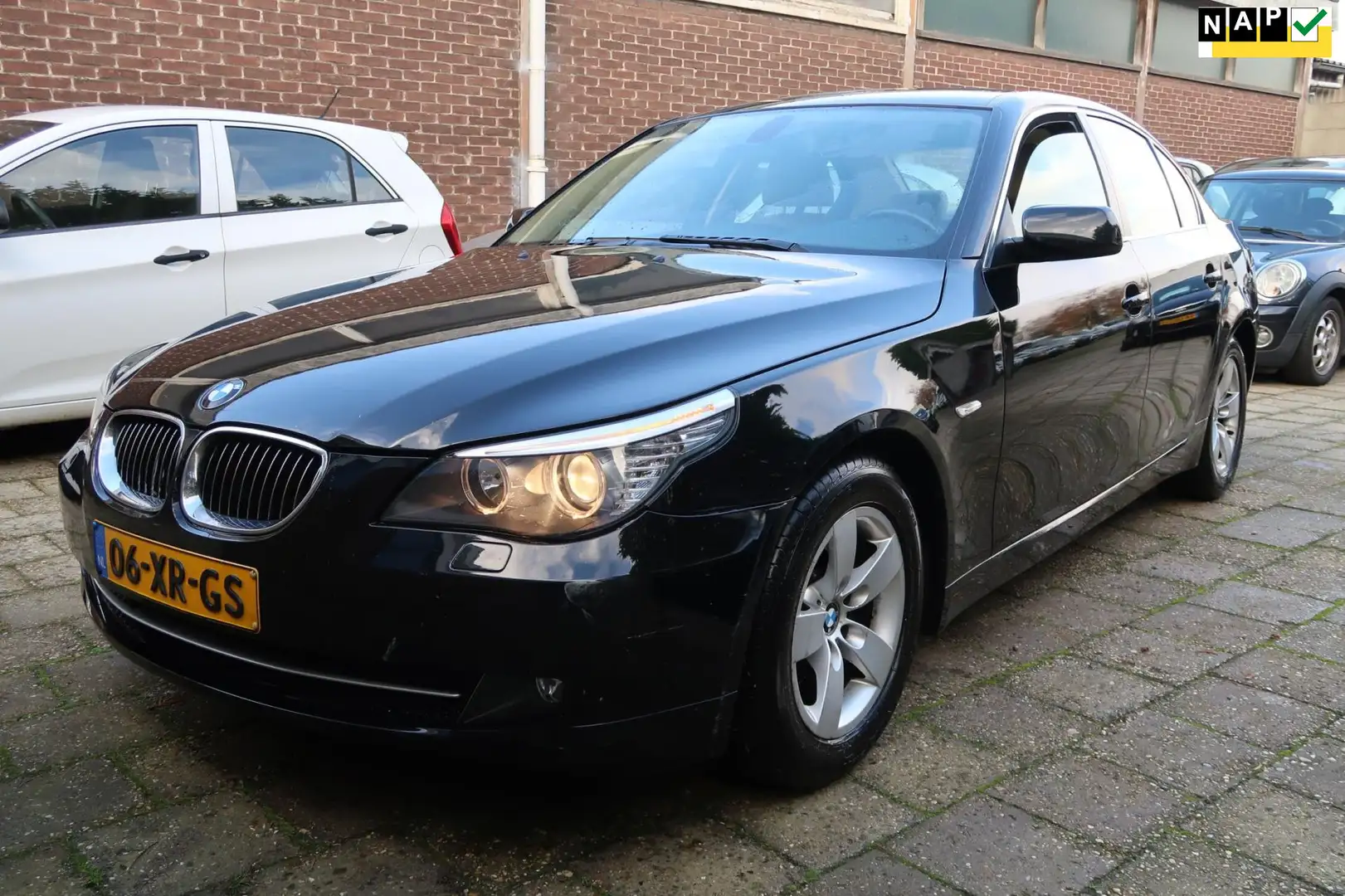 BMW 525 5-serie 525d Noir - 1