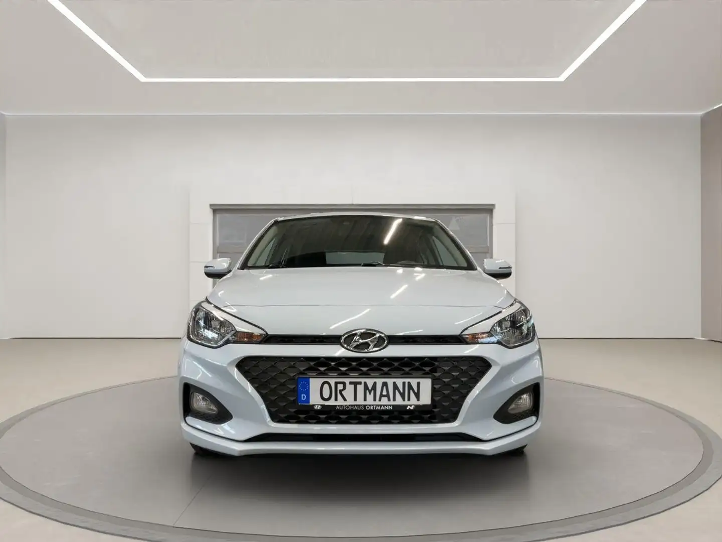 Hyundai i20 1.2 Benzin "Select" 2WD 5-Gang Blau - 2