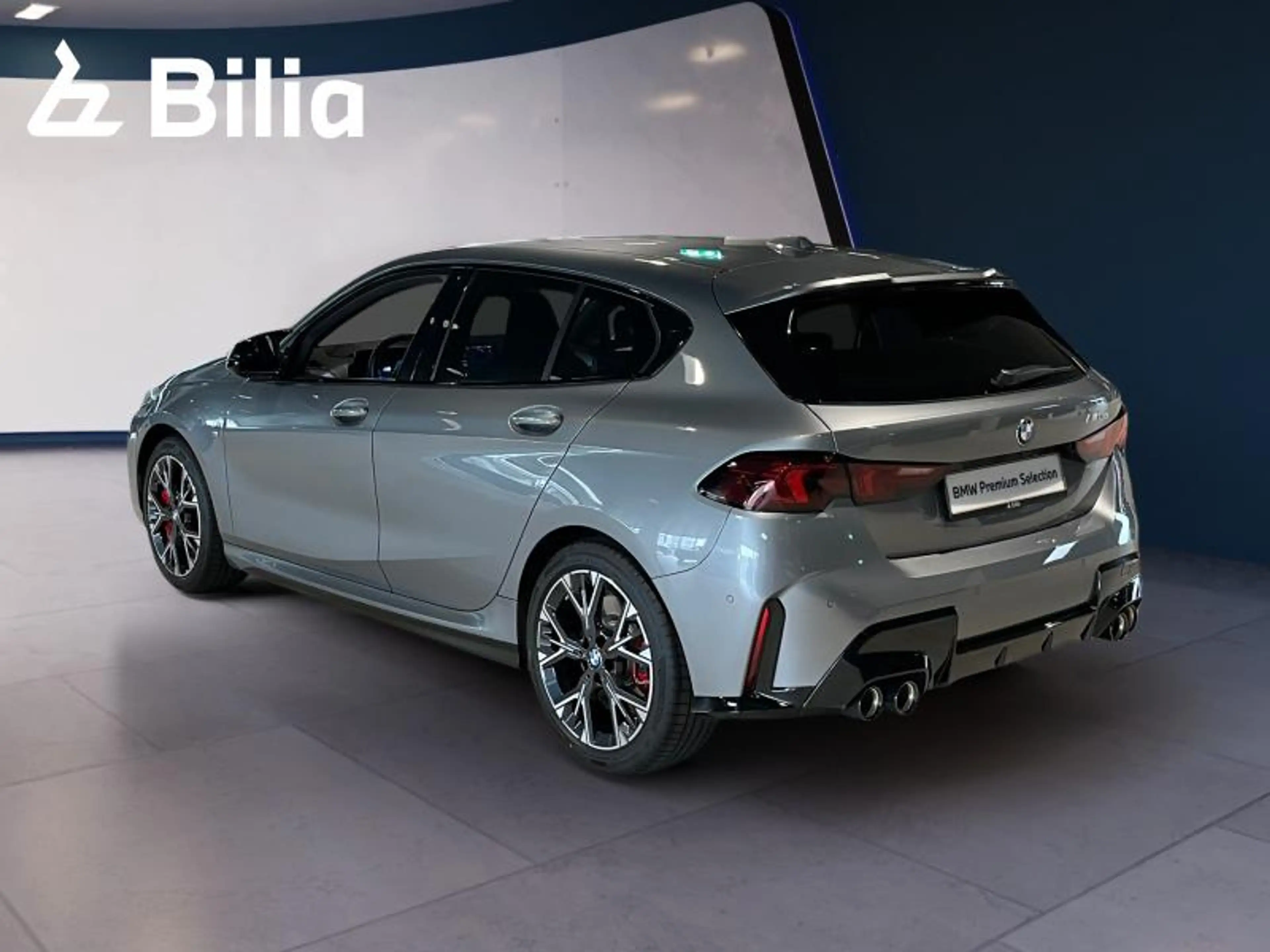 BMW 135 M135 xDrive Hatch — photo 6