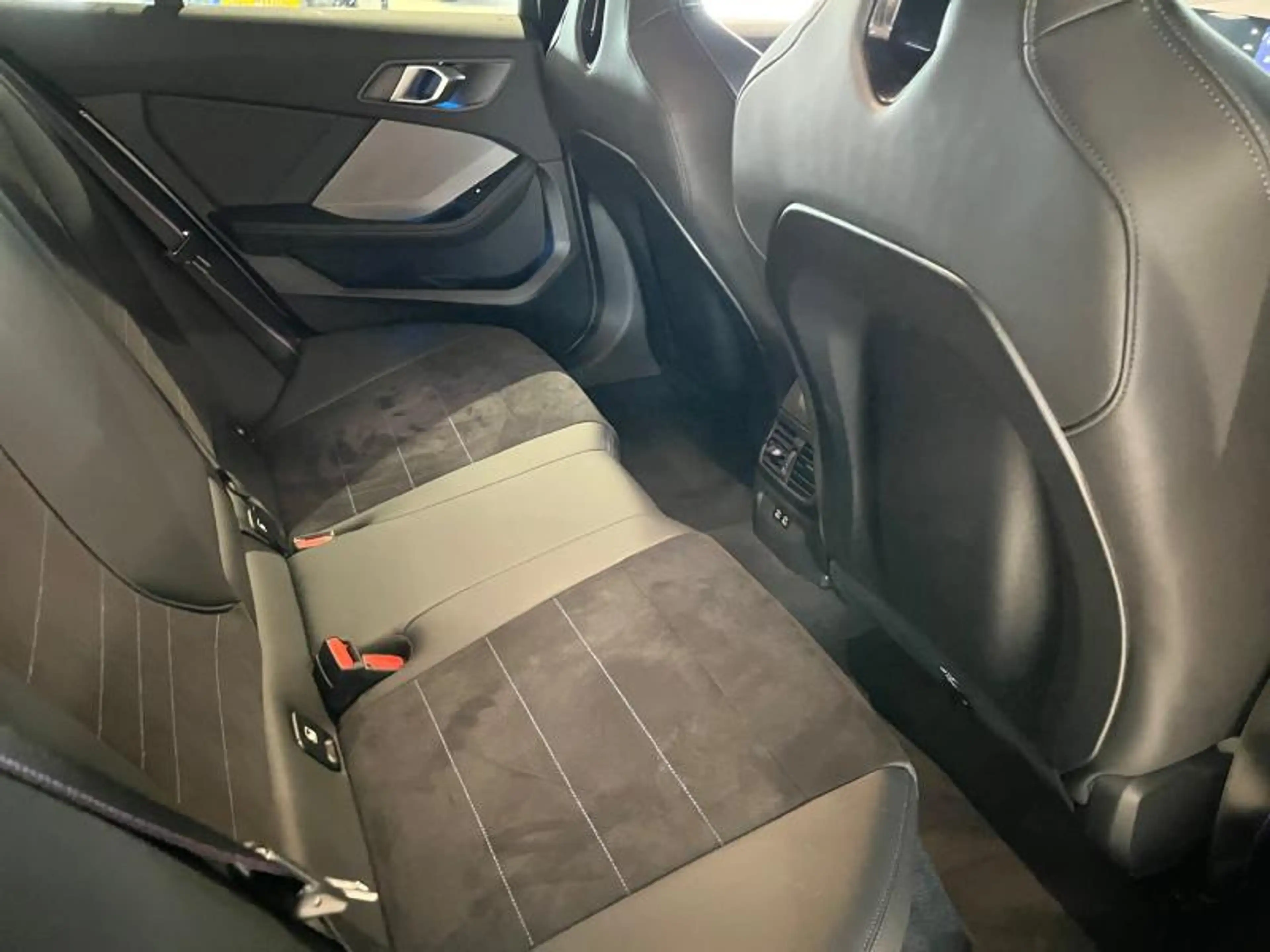 BMW 135 M135 xDrive Hatch — photo 11