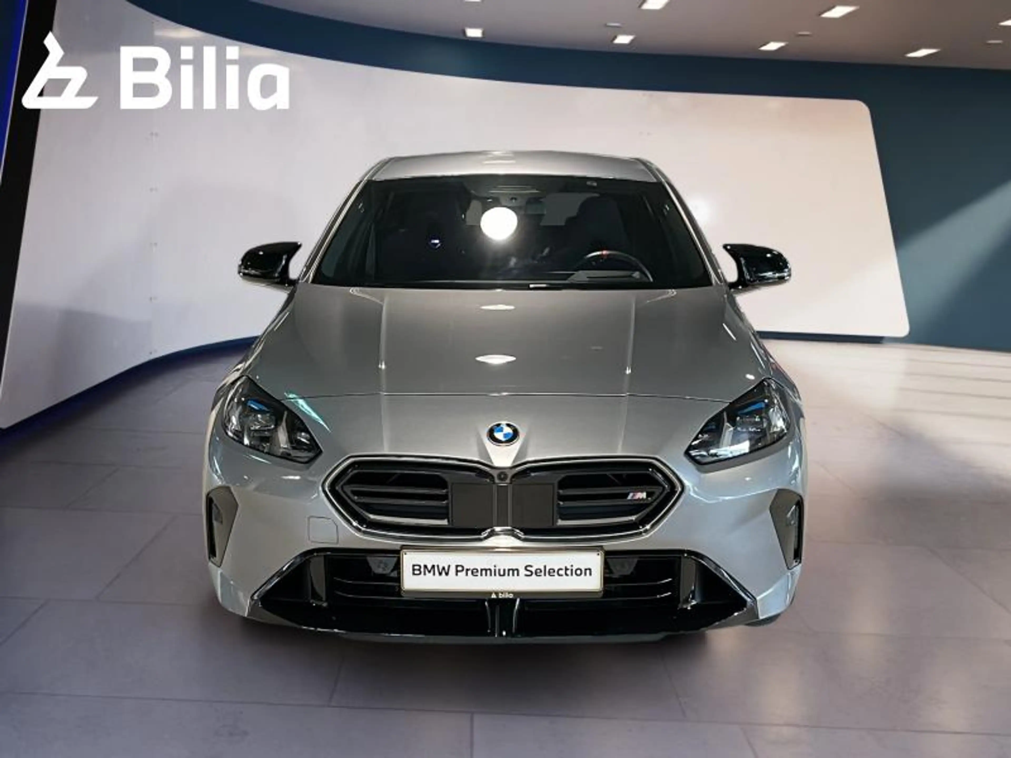 BMW 135 M135 xDrive Hatch — photo 2
