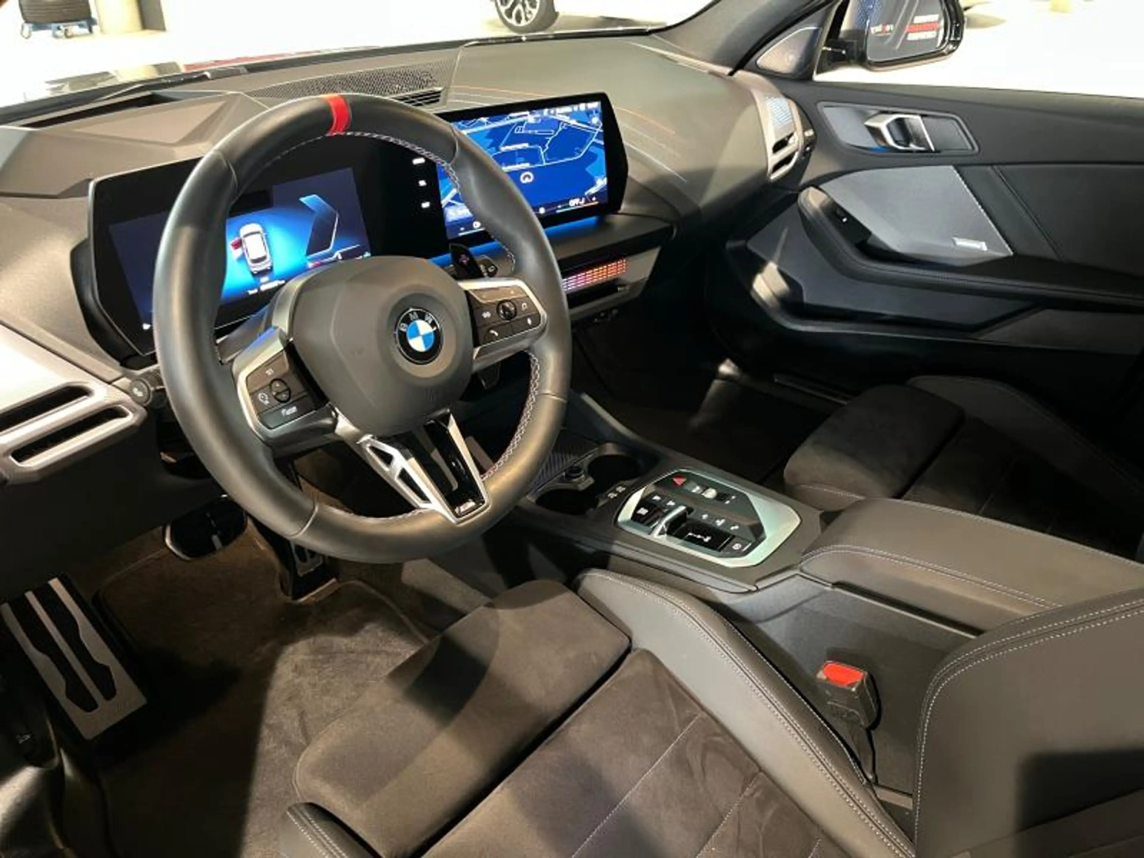 BMW 135 M135 xDrive Hatch — photo 15