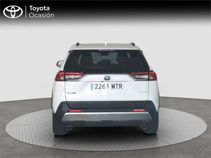 Toyota RAV4 2024, foto 4