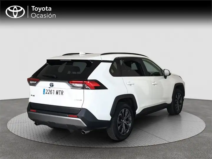 Toyota RAV4 2024, foto 18