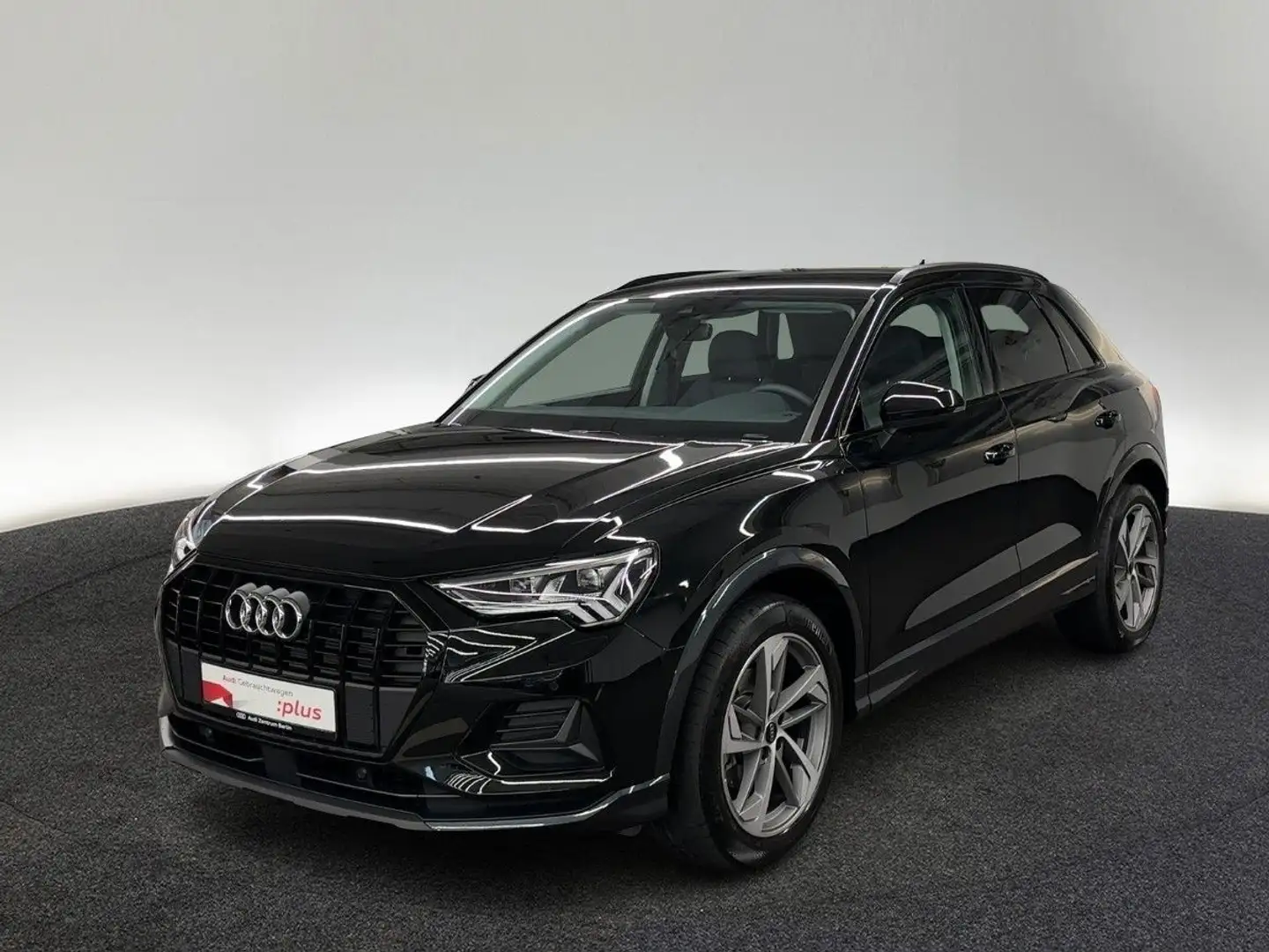 Audi Q3 advanced 35 TFSI S tr. AHK MATRIX NAVI VIRTUA Schwarz - 2