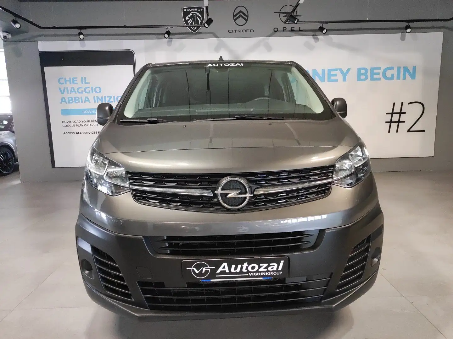 Opel Vivaro 2.0 Diesel 150CV S&S PL-TN M Furgone Enjoy Grigio - 2