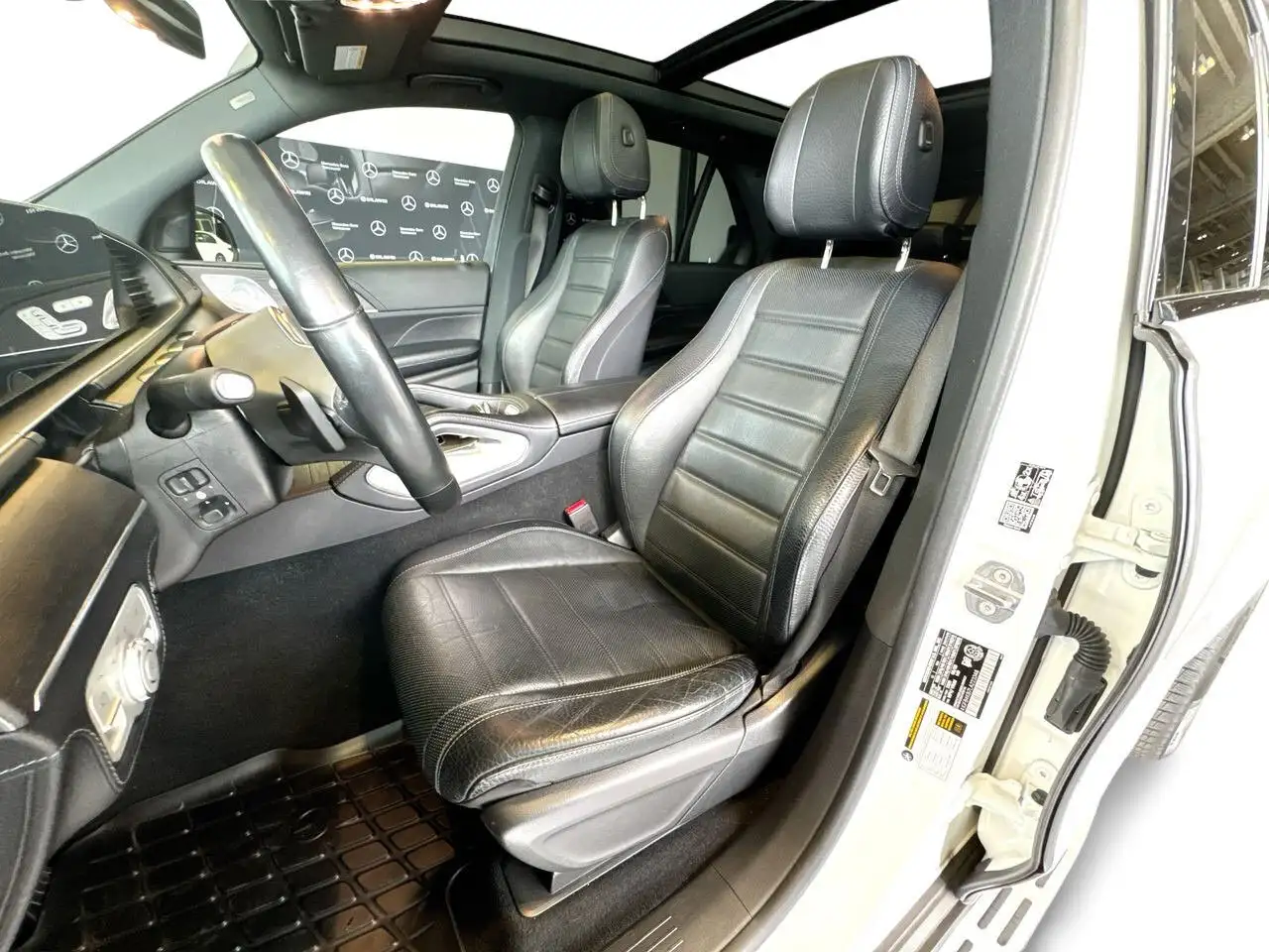 Mercedes-Benz GLE снимка Mercedes-Benz GLE