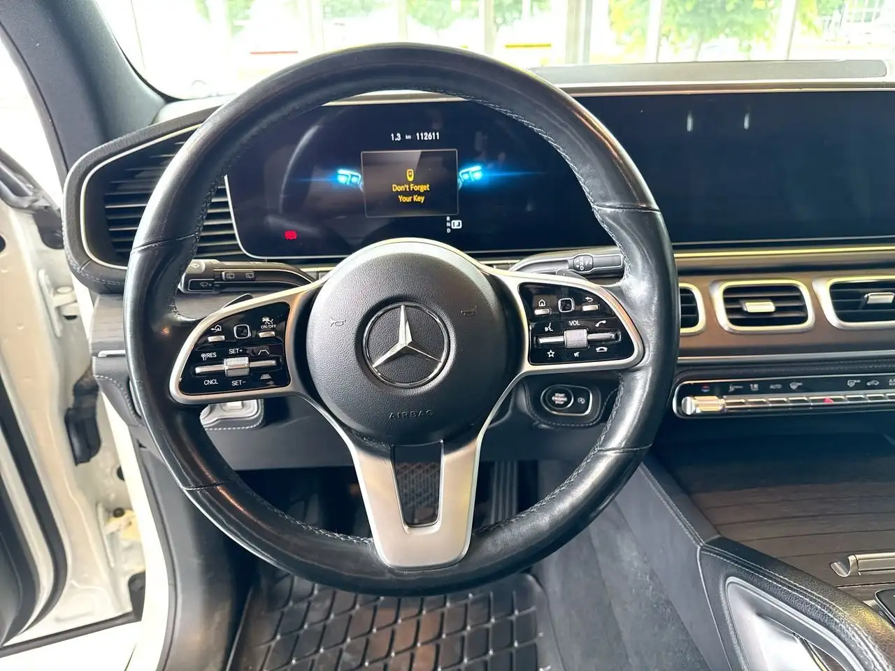 Mercedes-Benz GLE снимка Mercedes-Benz GLE