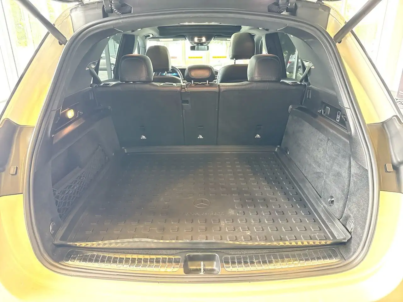 Mercedes-Benz GLE снимка Mercedes-Benz GLE