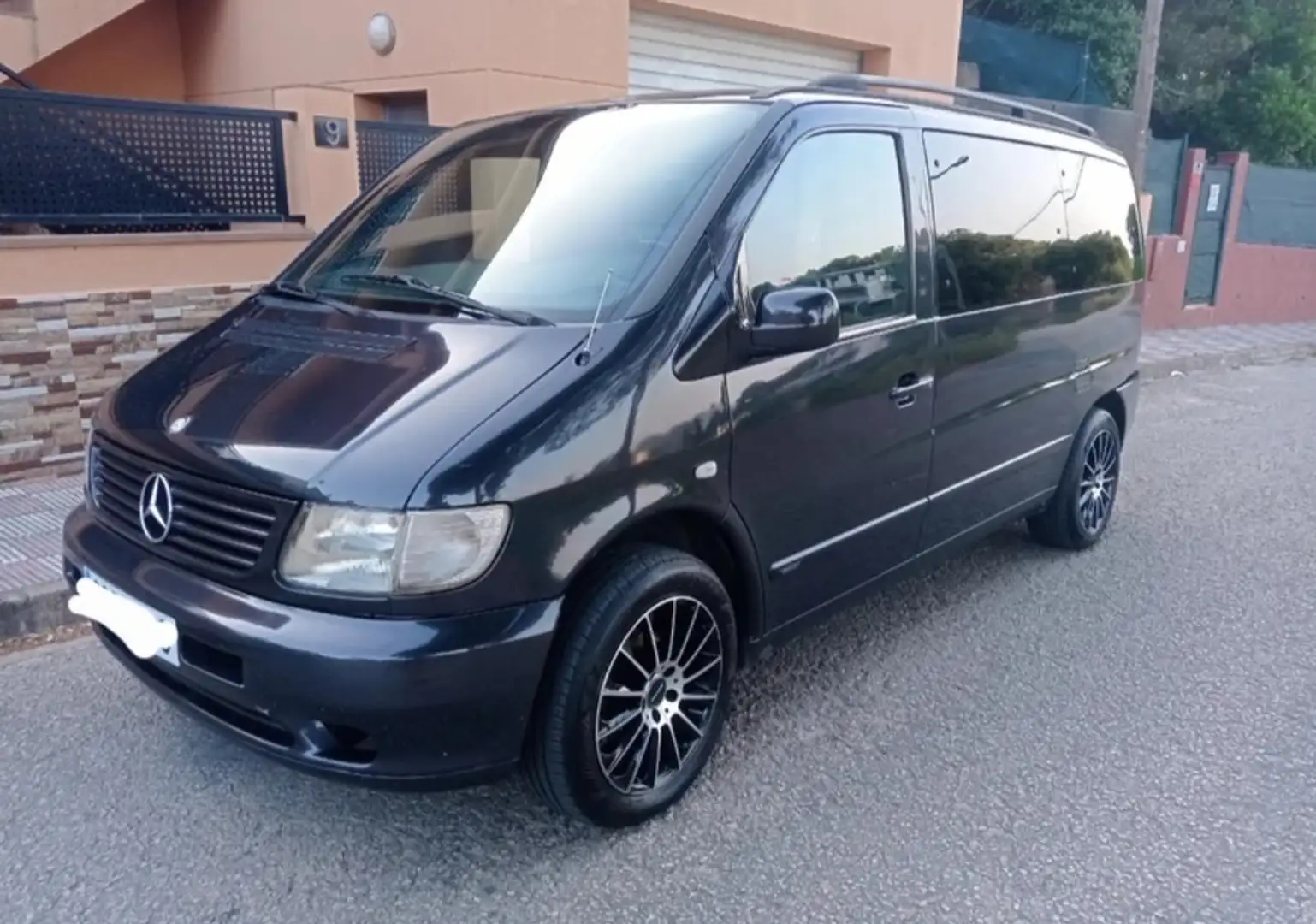 Mercedes-Benz Vito 2.2cdi Negro - 1