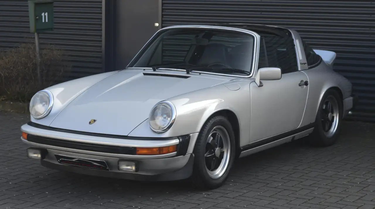 Porsche 911 2.7 S Targa, foto 2