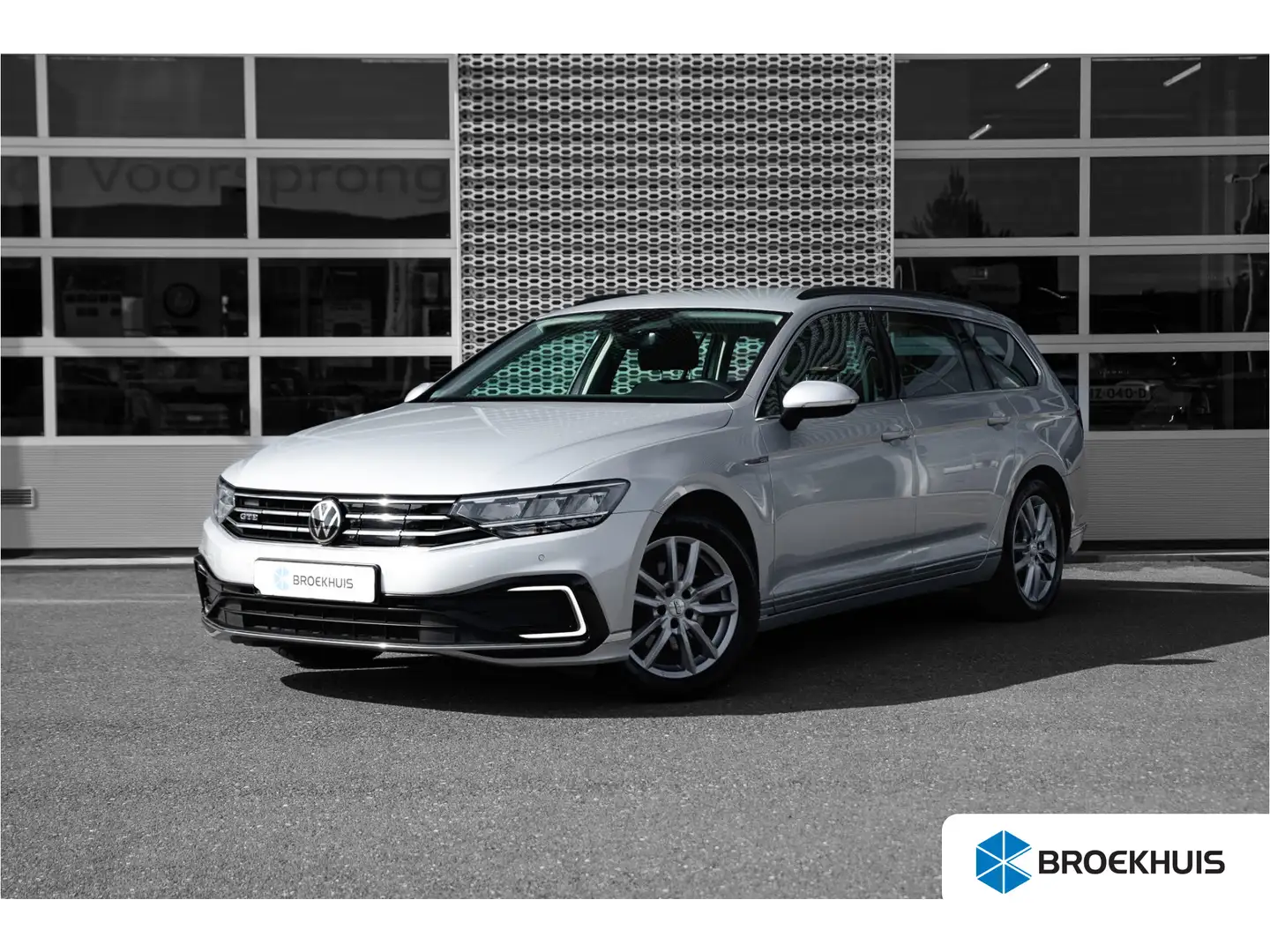 Volkswagen Passat Variant 1.4 TSI PHEV GTE 218pk Business | Achteruitrijcame Grijs - 1