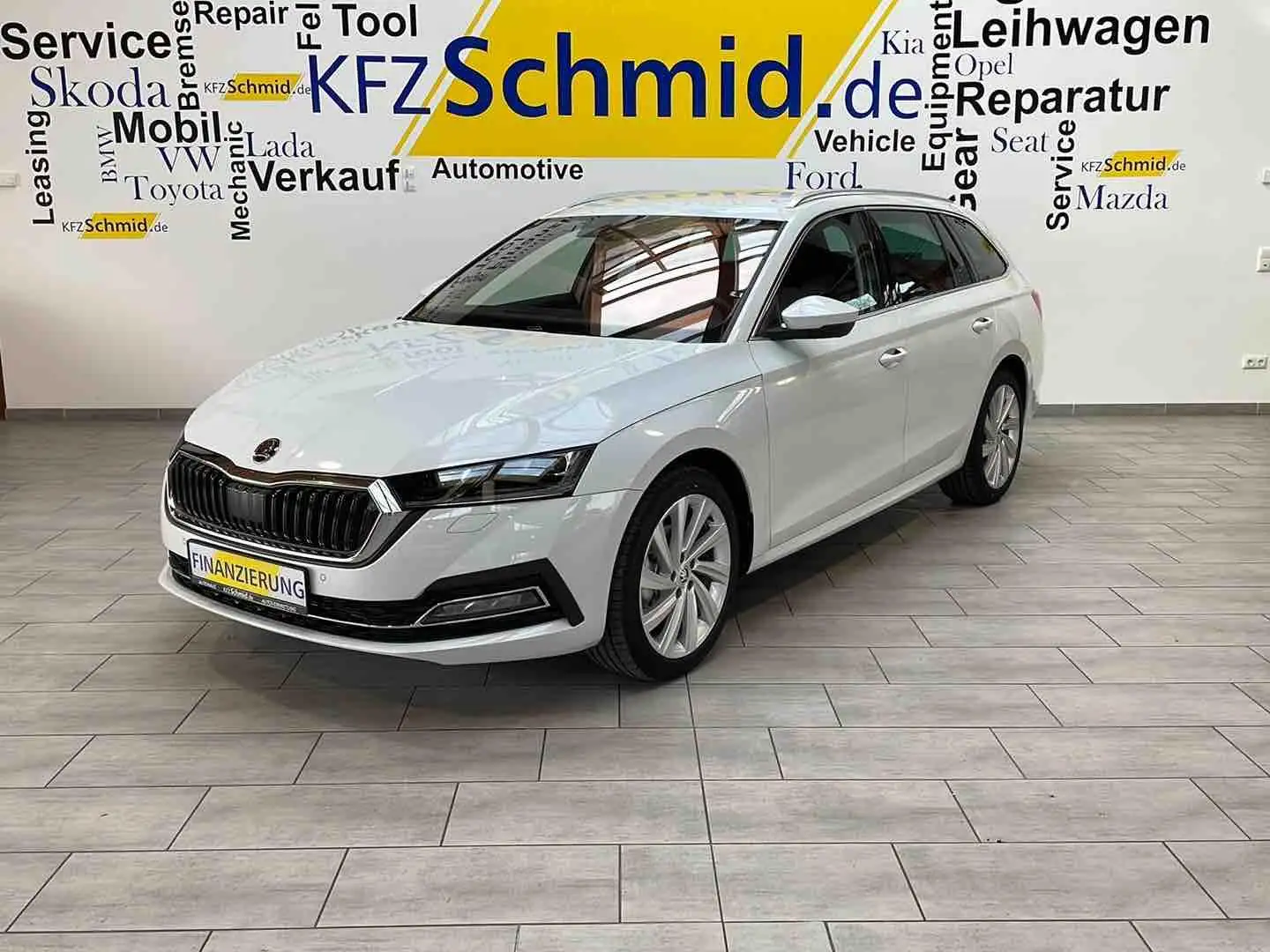 Skoda Octavia 2.0 TDI **AHK**Navi** Белый - 1