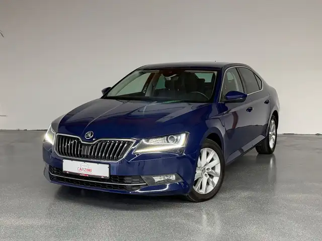 Skoda Superb Lim. 1.4 TSI Style DSG Bi Xenon Navi AHK