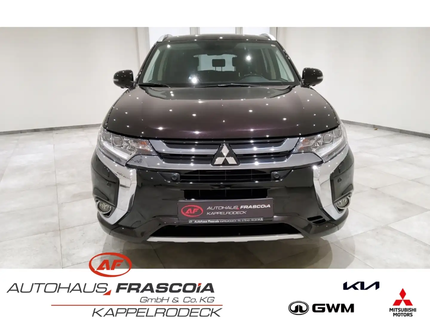 Mitsubishi Outlander 2.0 Top 4WD Leder Navi ACC PDC Rückfahrkam. StandH Negru - 2