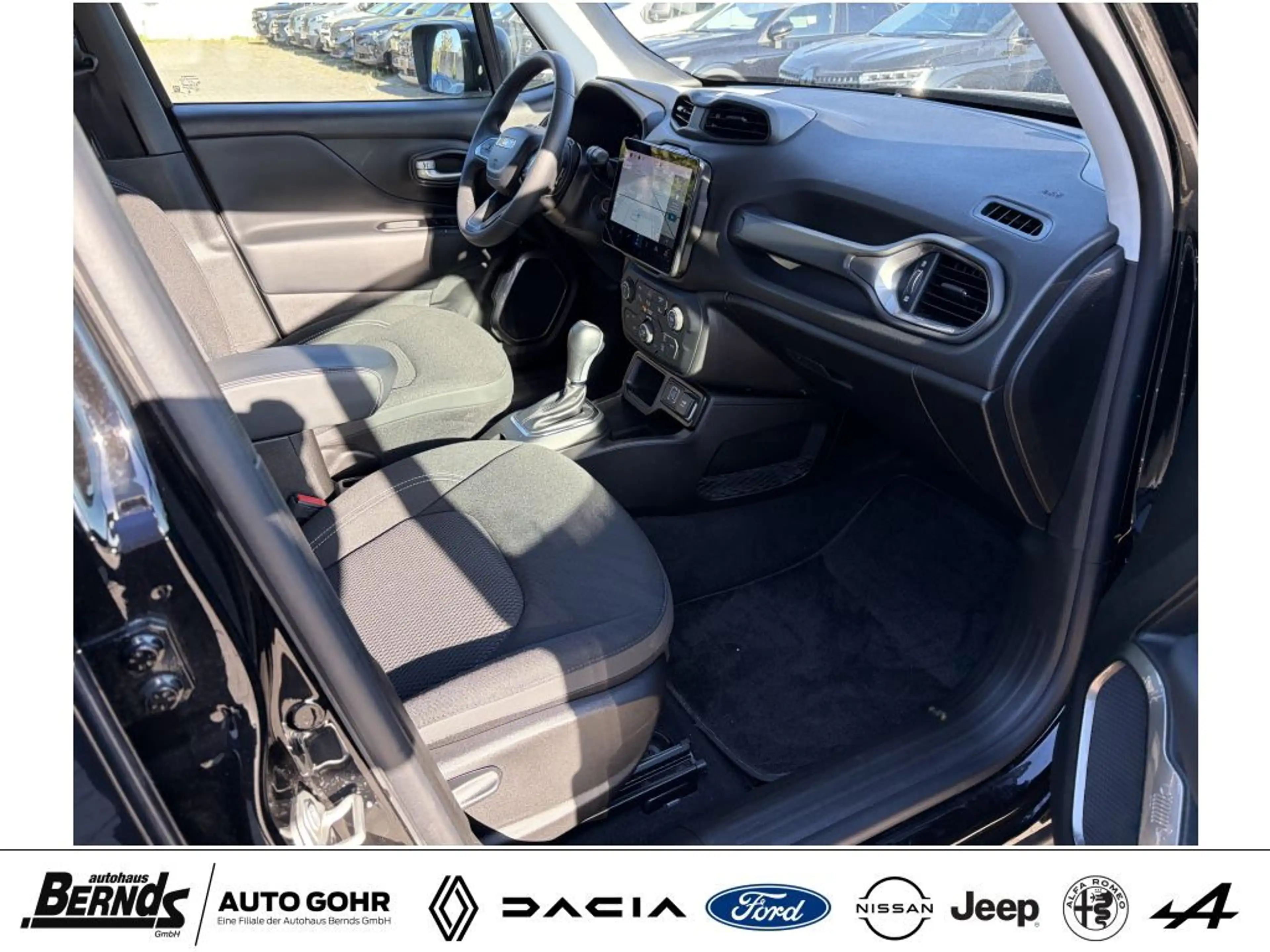 Jeep Renegade 1.5 GSE T4 48V e-Hybrid AUTOMATIK Altitude KLIMAA. — photo 3