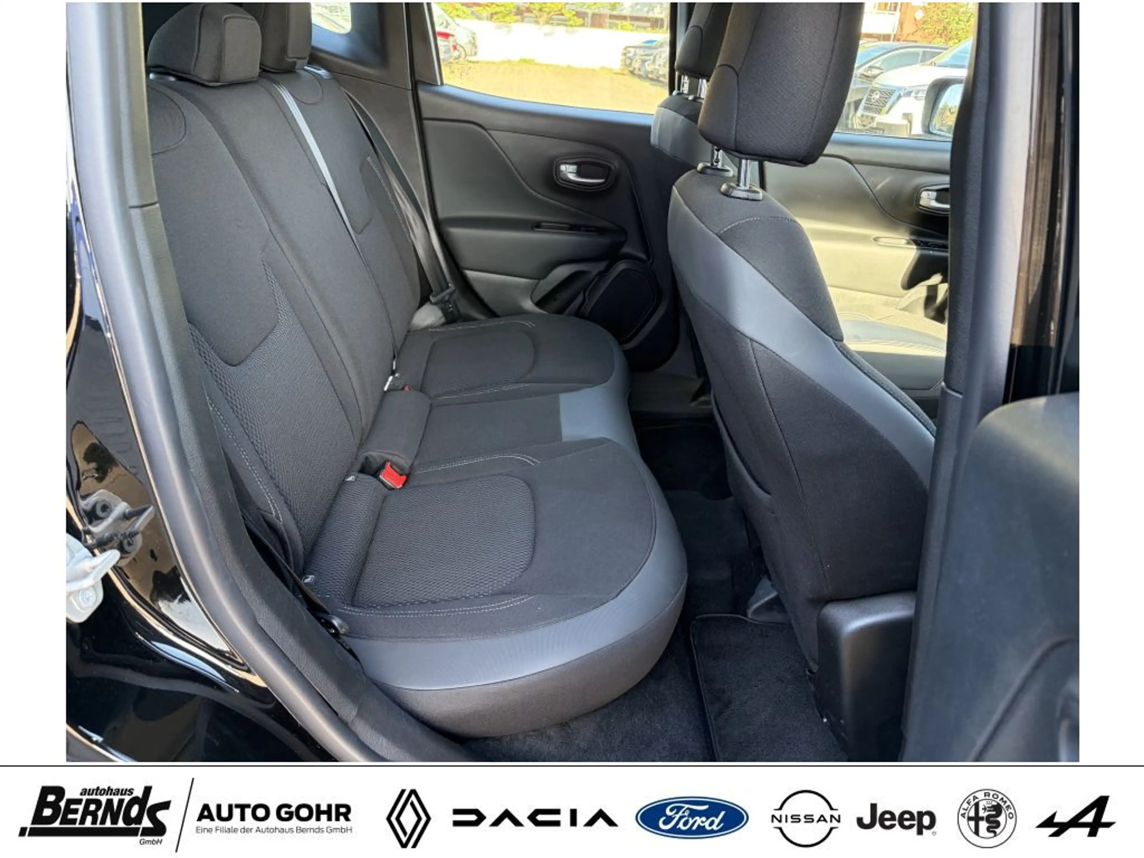 Jeep Renegade 1.5 GSE T4 48V e-Hybrid AUTOMATIK Altitude KLIMAA. — photo 4