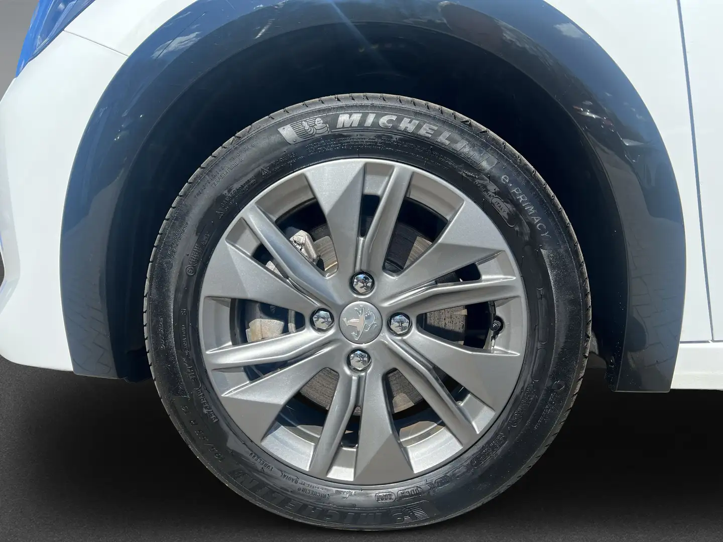 Peugeot e-2008 208 Elektromotor 136 Allure Pack - 2