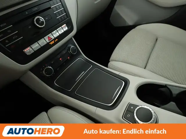 Mercedes-Benz B-Class view 24