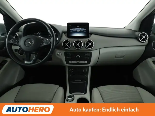 Mercedes-Benz B-Class view 12