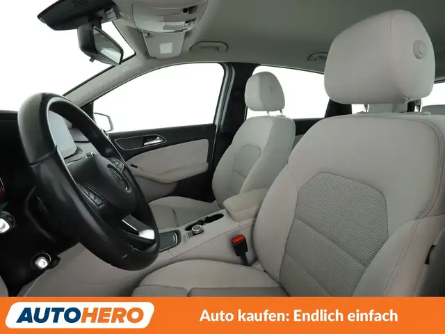 Mercedes-Benz B-Class view 10